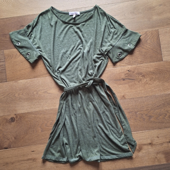 H&R T-Shirt Dress - Picture 11 of 12